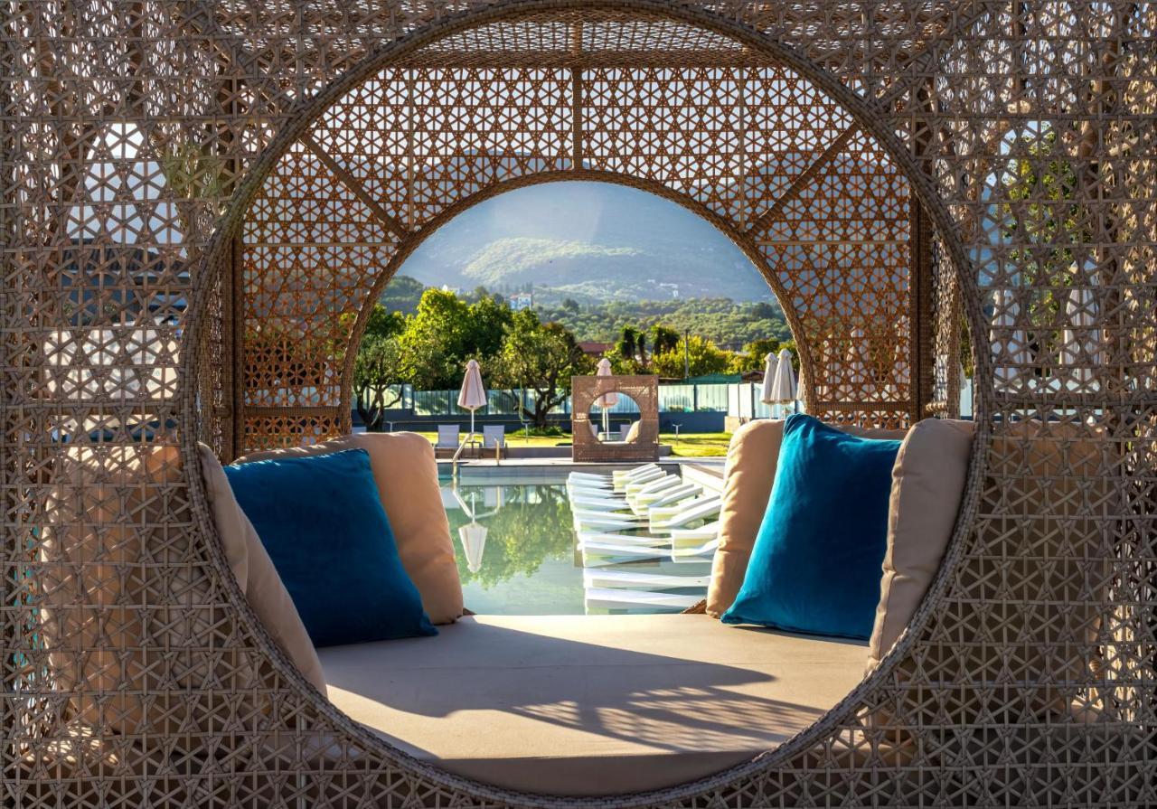 Acharavi Otel 4*